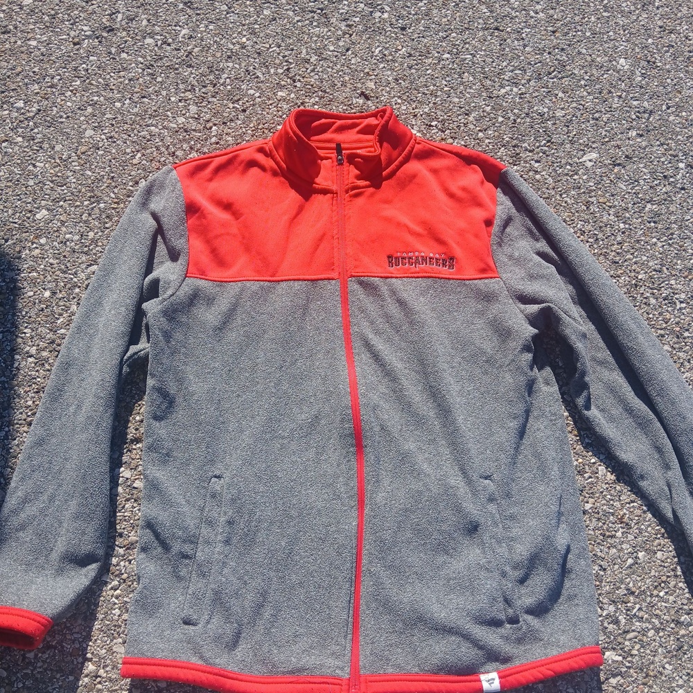 Tampa Bay Buccaneers Jacket Mens Large Gray Red NFL Football Fanatics Fleece